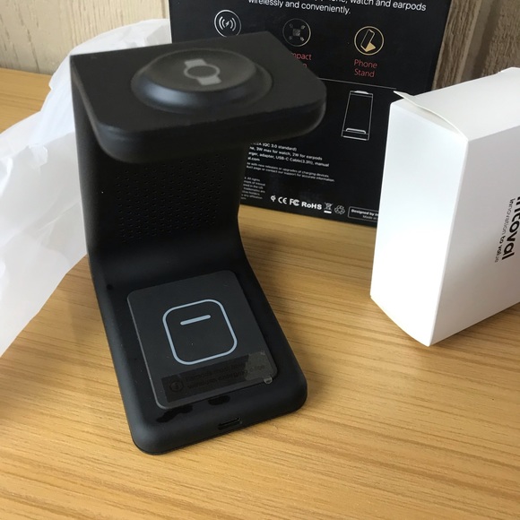 Intoval Wireless Charger, Wireless Charging Station for Phone/Watch/Buds - Picture 6 of 12